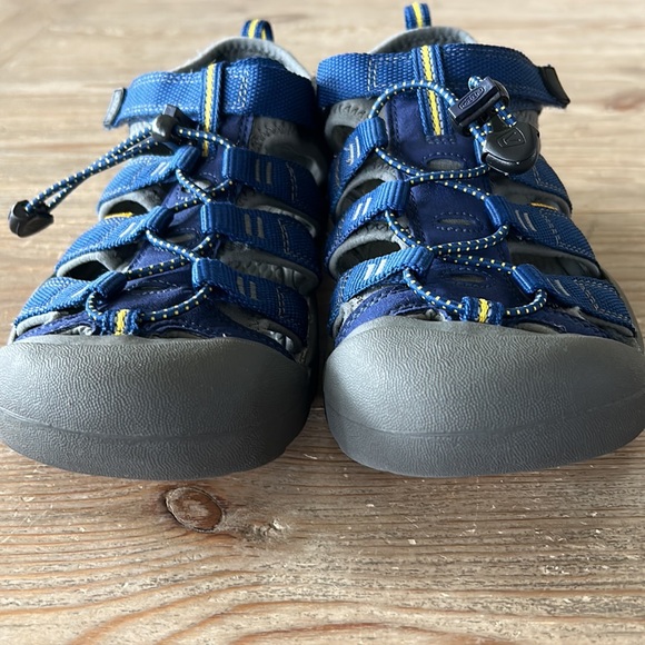 Keen Men’s Water Hiking Water Sandals - Picture 4 of 8